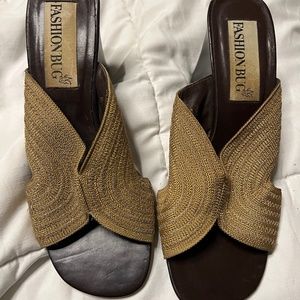 Fashion Bug Size 10 wedge sandal